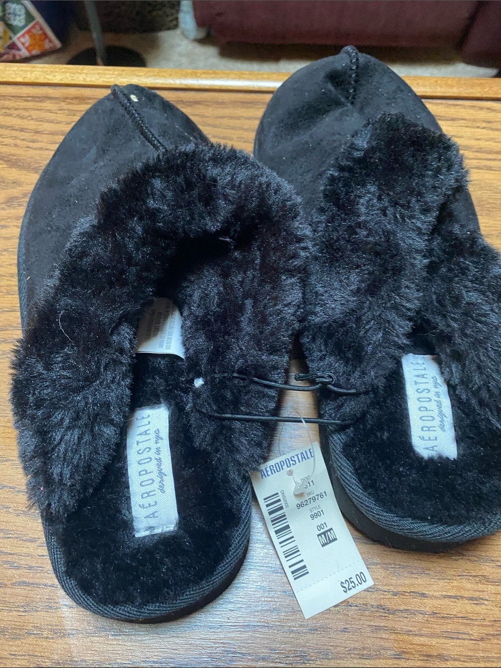 Aeropostale Black Faux-Fur Slip-On House Slippers size medium NWT